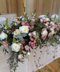 گل روی میز FOTT4 Flower on the table