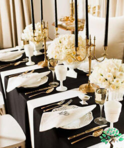 گل روی میز FOTT67 Flower on the table