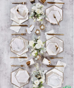 گل روی میز FOTT98 Flower on the table