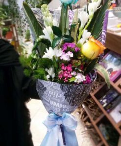 دسته گل طبیعی NFB85 Natural flower bouquet