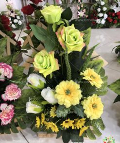 سبد گل مصنوعی بسیار زیبا از رز های زرد و ژربرا گل مصنوعی
