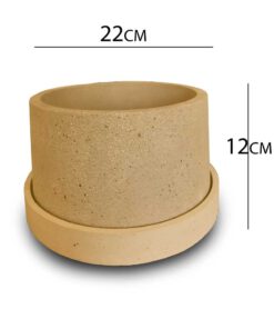 گلدان بتنی استوانه به همراه زیر گلدانی در رنگ کرم موجود است